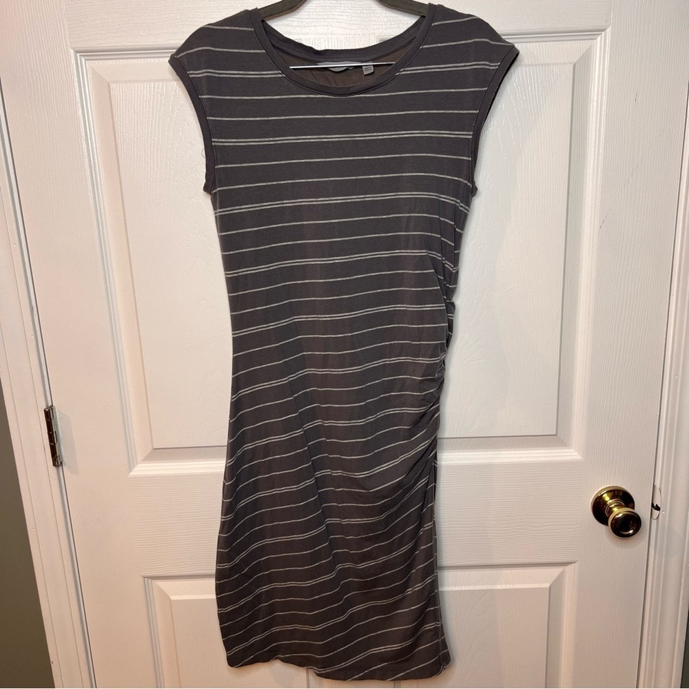 Athleta Womens Small Tall Sleeveless Dress Gray and White Ruching one side GUC